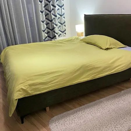 דירה Sunny Cosy Flat In Tirana *